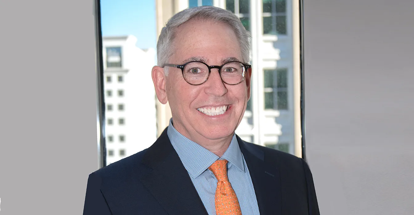 Legal Consultant Limelight: Jeffrey Lowe